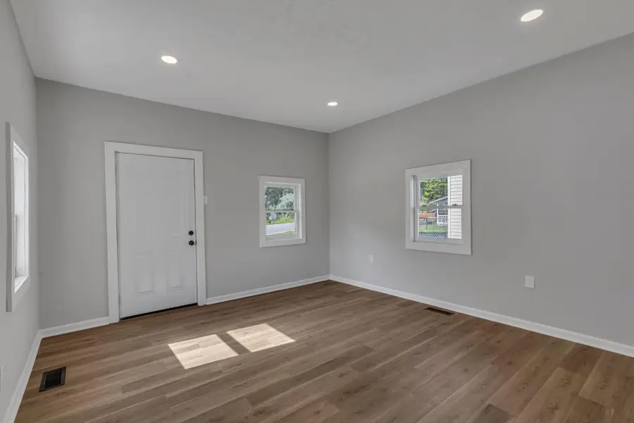242 London Road, West Jefferson, OH 43162 - #2