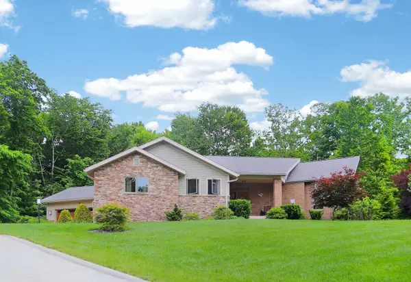 660 King Beach Drive, Howard, OH 43028