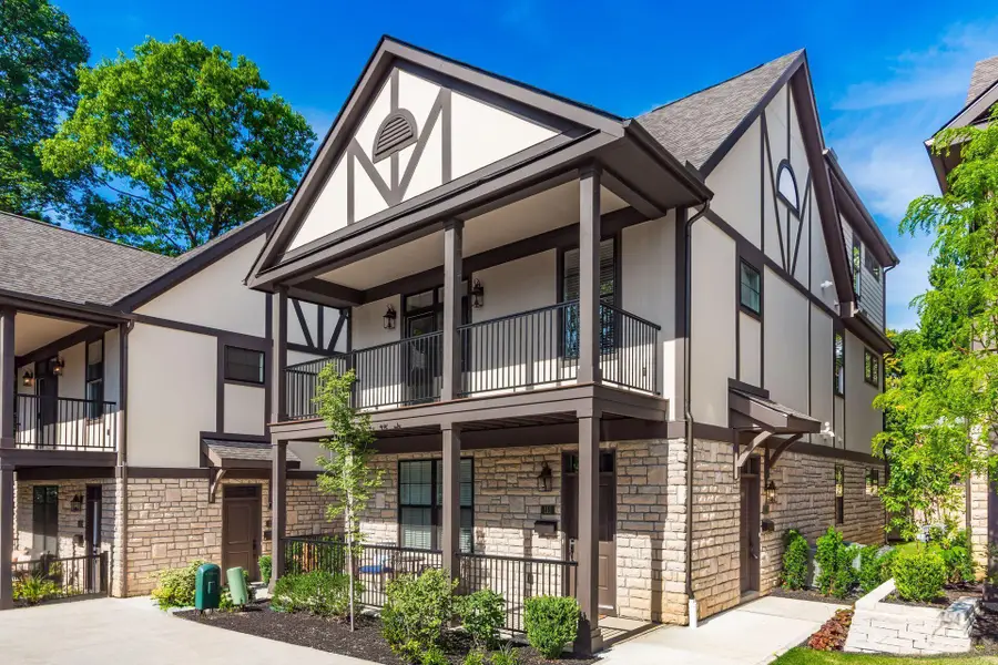 2015 W 5th Avenue, Columbus, OH 43212 - #2
