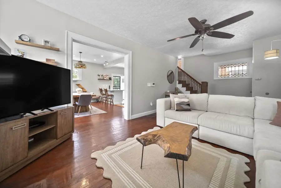 1029 S Champion Avenue, Columbus, OH 43206 - #3