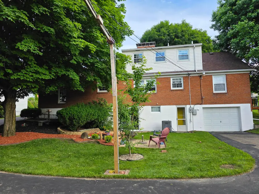 2072 N Columbus Street, Lancaster, OH 43130 - #3
