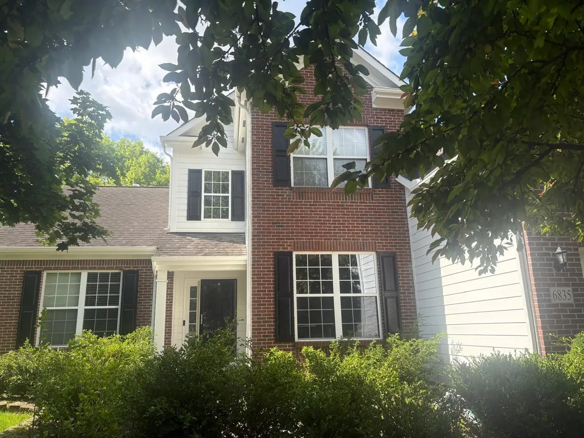 6835 Bishops Crossing Circle, Dublin, OH 43016 - #1