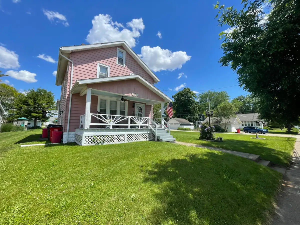 40 Walnut Street, Ashville, OH 43103 - #1