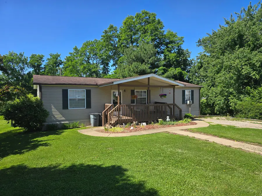 8320 Hopewell National Road, Zanesville, OH 43701 - #3