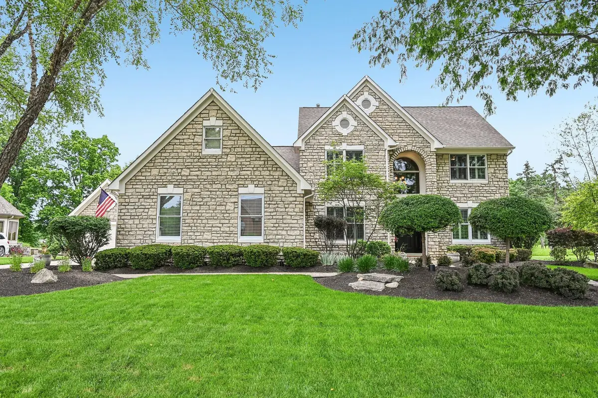5751 Medallion Drive E, Westerville, OH 43082 - #1