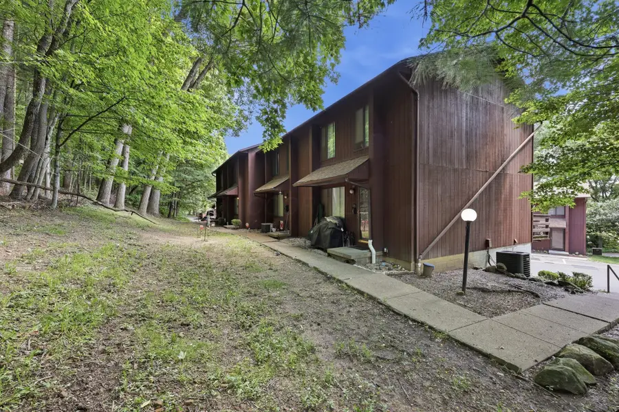 1442 Londondale Parkway, Newark, OH 43055 - #3