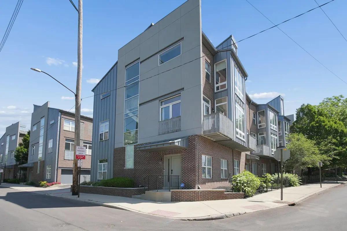 44 W Deshler Avenue, Columbus, OH 43206 - #1