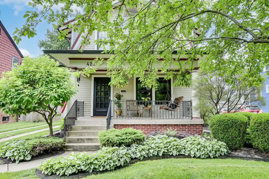 427 E Dunedin Road, Columbus, OH 43214 - #3