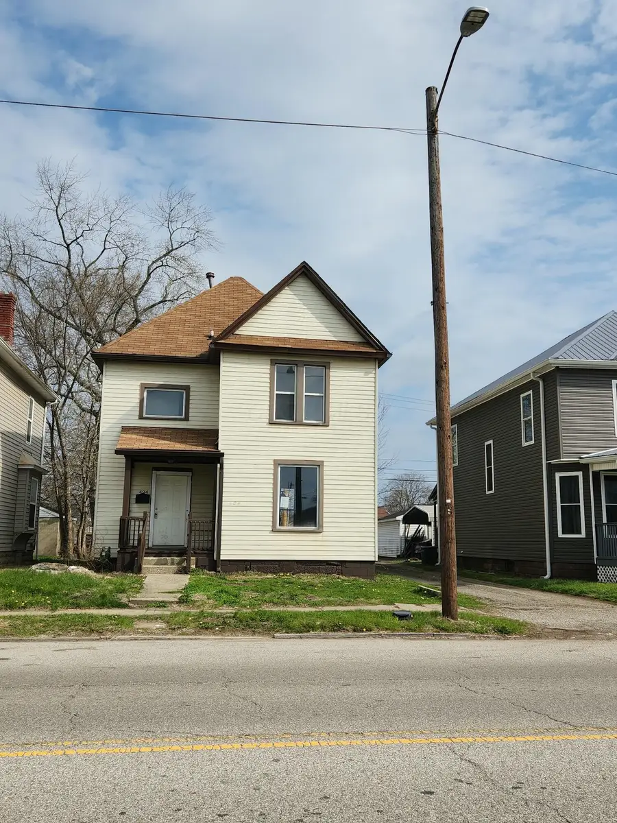 494 E Main Street, Newark, OH 43055 - #2