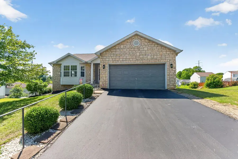 313 Weatherburn Drive, Pataskala, OH 43062 - #3