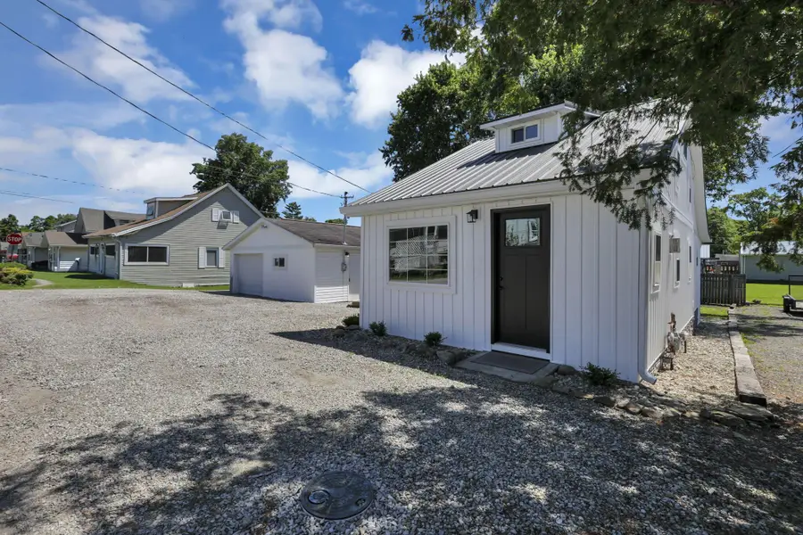86 Wood Street, Buckeye Lake, OH 43008 - #3