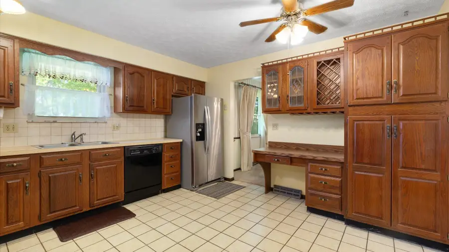 6933 Nocturne Road N, Reynoldsburg, OH 43068 - #3
