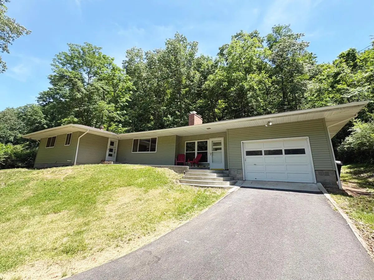 7 Cable Lane, Athens, OH 45701 - #1