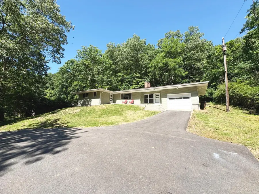 7 Cable Lane, Athens, OH 45701 - #2