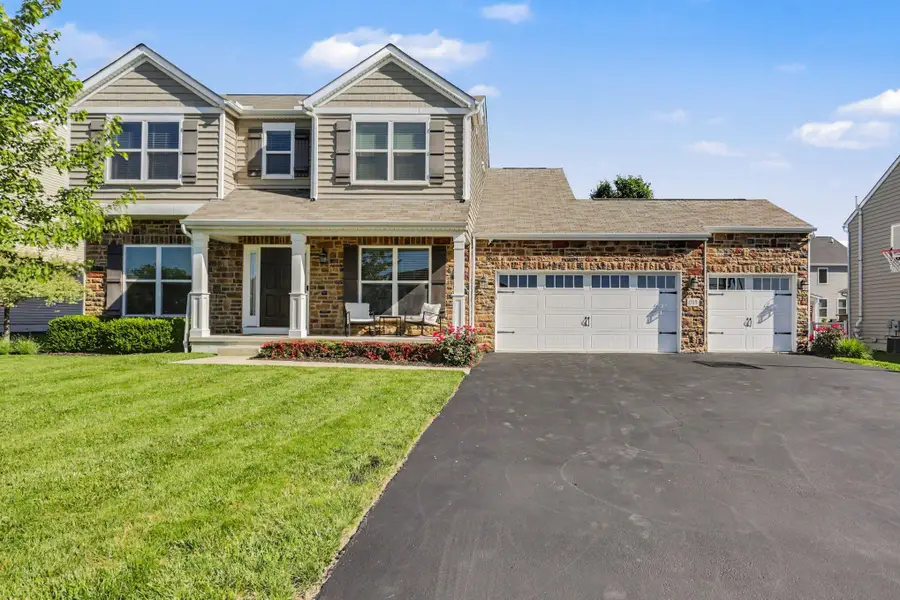 1818 Stargrass Avenue, Grove City, OH 43123 - #2