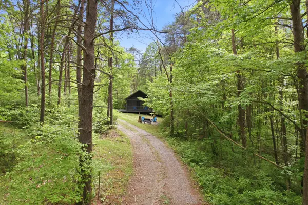21678 State Route 278 Sw, Nelsonville, OH 45764