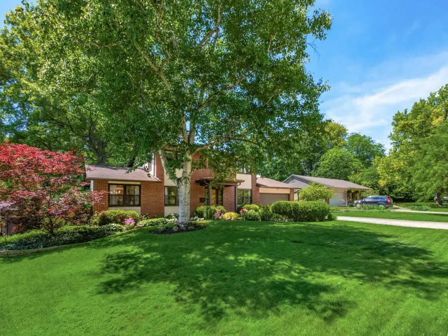 711 Lauraland Drive S, Columbus, OH 43214 - #3