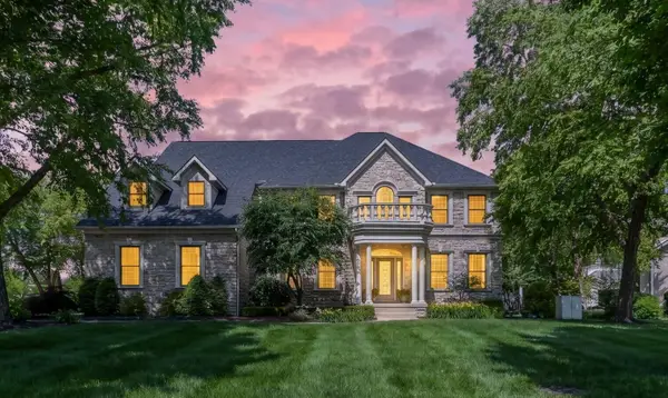 13715 Violet Meadows Boulevard, Pickerington, OH 43147