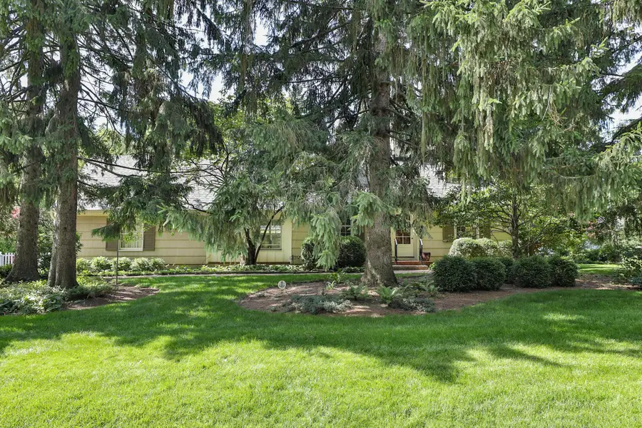 123 E New England Avenue, Worthington, OH 43085 - #3