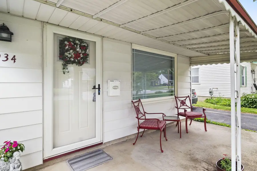934 Blenheim Road, Columbus, OH 43224 - #3