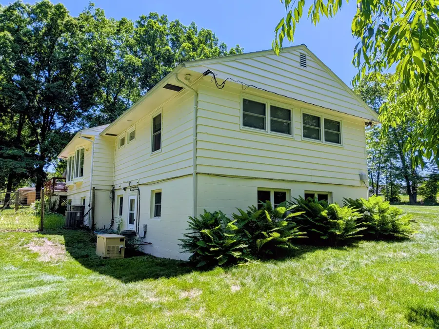 1395 New Gambier Road, Mount Vernon, OH 43050 - #3