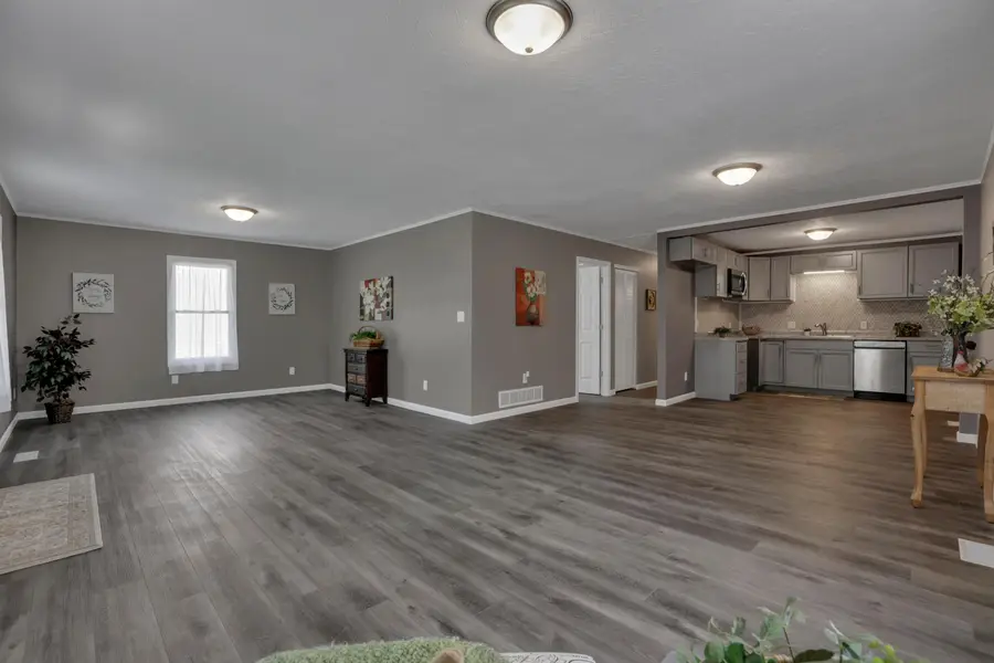 113 Mcdowell Street, Bloomingburg, OH 43106 - #3