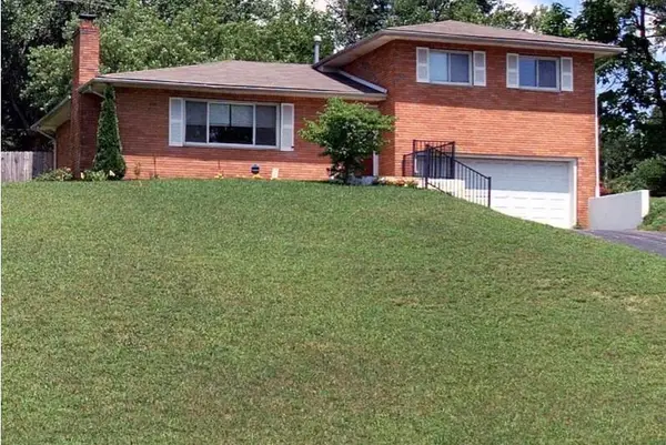 3250 Darracq Circle, Columbus, OH 43223