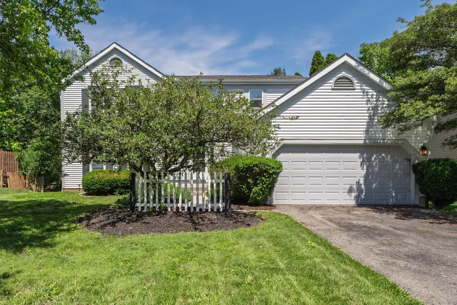 488 Green Meadows Drive W, Powell, OH 43065 - #3