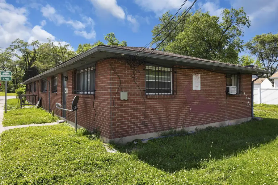 942 N Cassady Avenue, Columbus, OH 43219 - #2