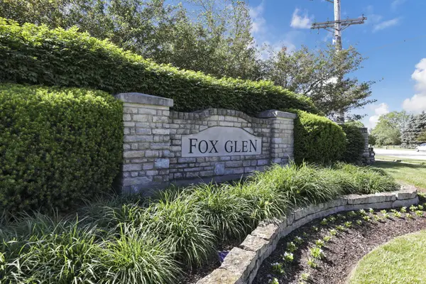 327 Fox Glen Drive E, Pickerington, OH 43147