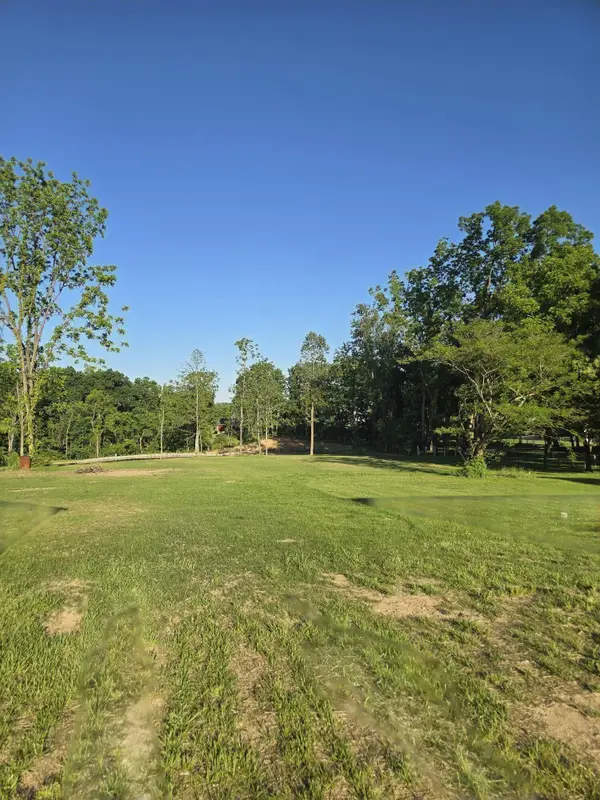 650 Pleasant Grove Road, Zanesville, OH 43701