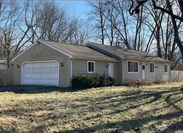 76 Harrison Street Sw, Pataskala, OH 43062