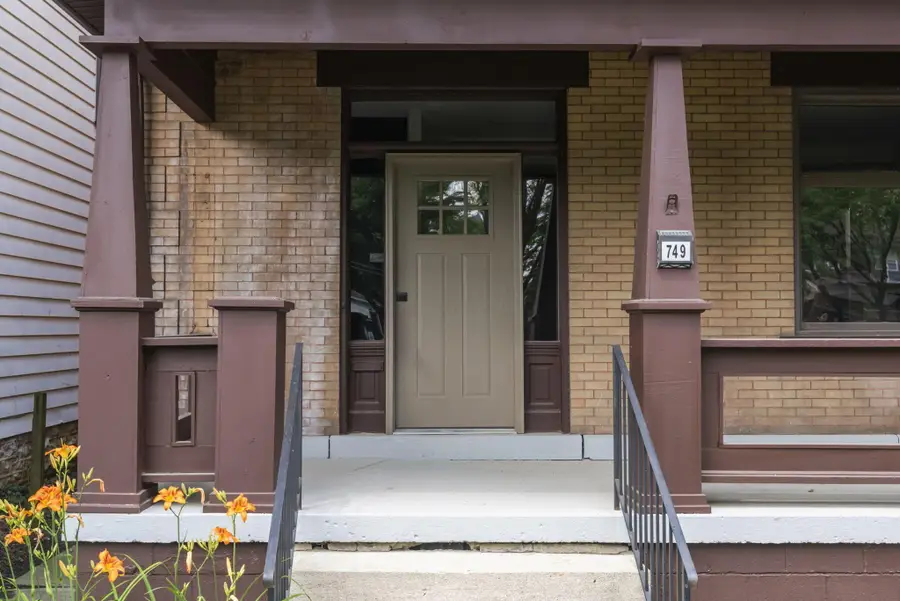 749 Wilson Avenue, Columbus, OH 43205 - #2