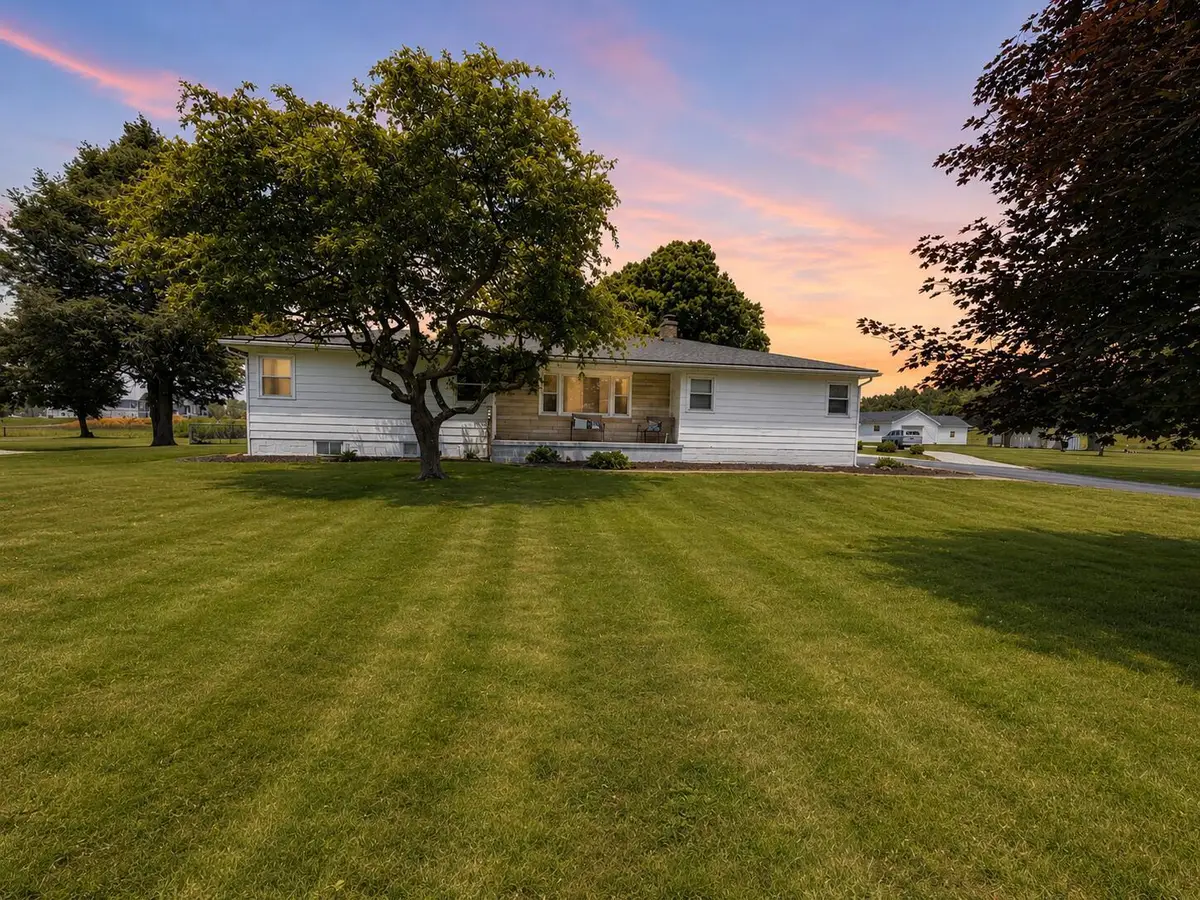 17863 Coshocton Road, Mount Vernon, OH 43050 - #1