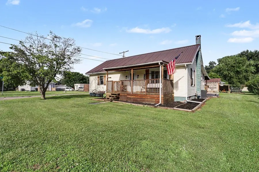 108 Washington Street, Coshocton, OH 43812 - #3