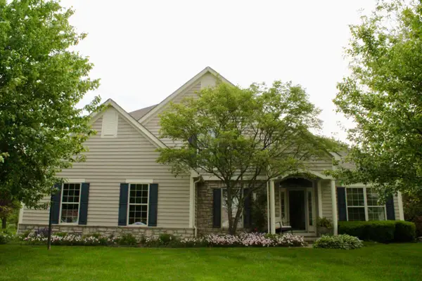 2447 Tucker Trail, Lewis Center, OH 43035