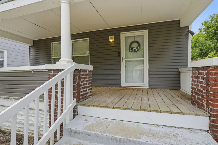 2525 Ridge Avenue, Columbus, OH 43204 - #3
