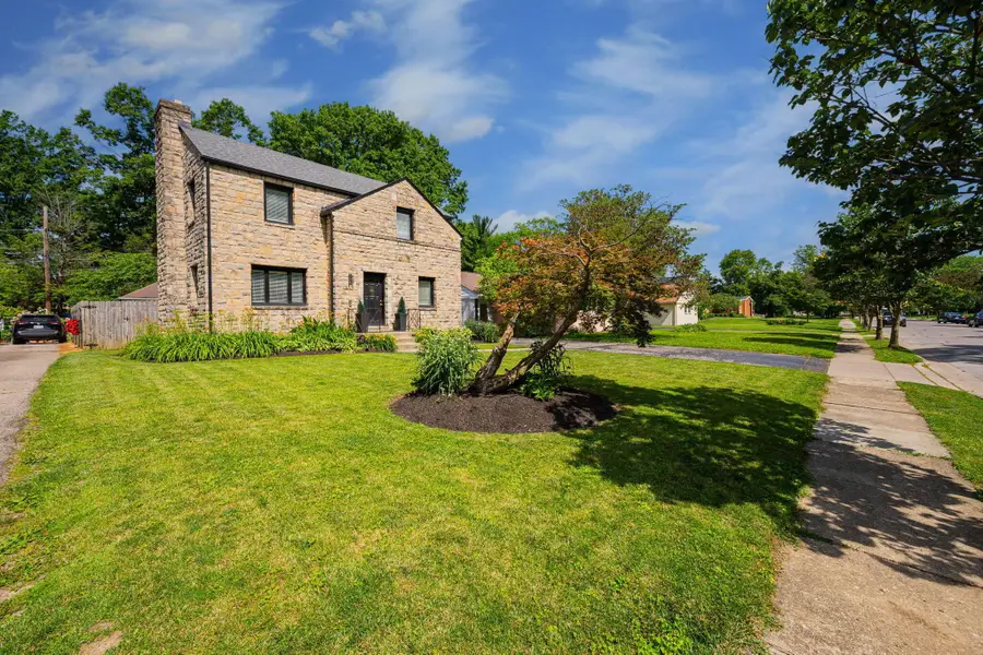 165 N Merkle Road, Columbus, OH 43209 - #3