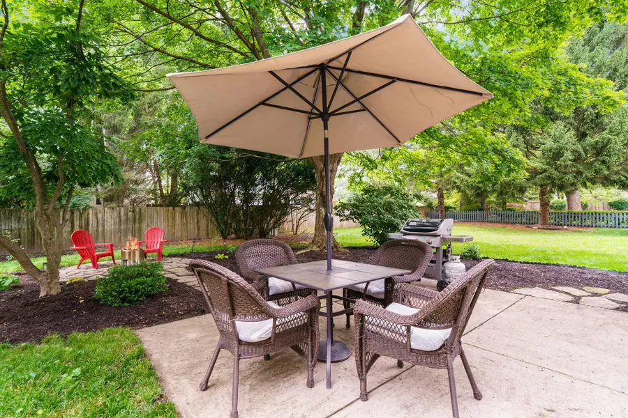 1233 Churchbell Way, Columbus, OH 43235 - #3