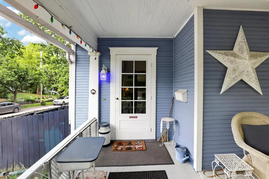302 N Franklin Street, Delaware, OH 43015 - #3
