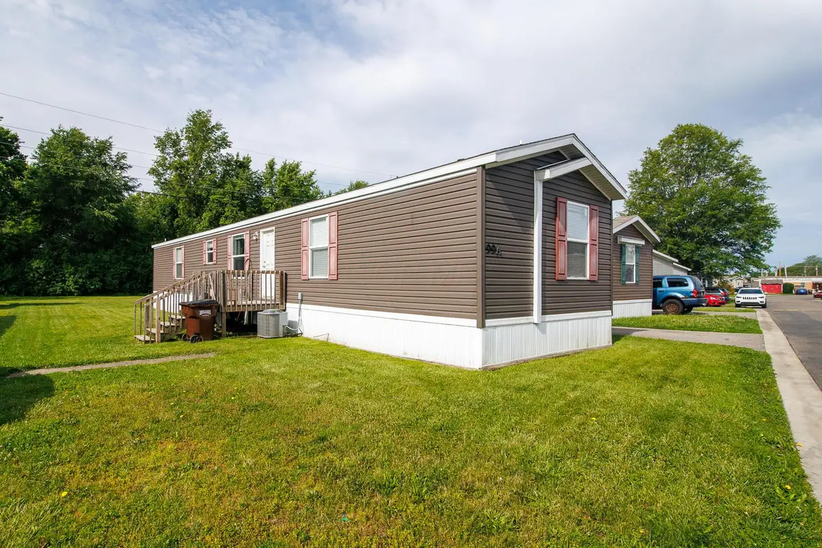 10694 E State Route 762, Lockbourne, OH 43137 - #1