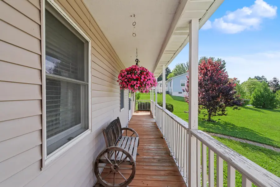 14 Fast Street, Ashland, OH 44805 - #2