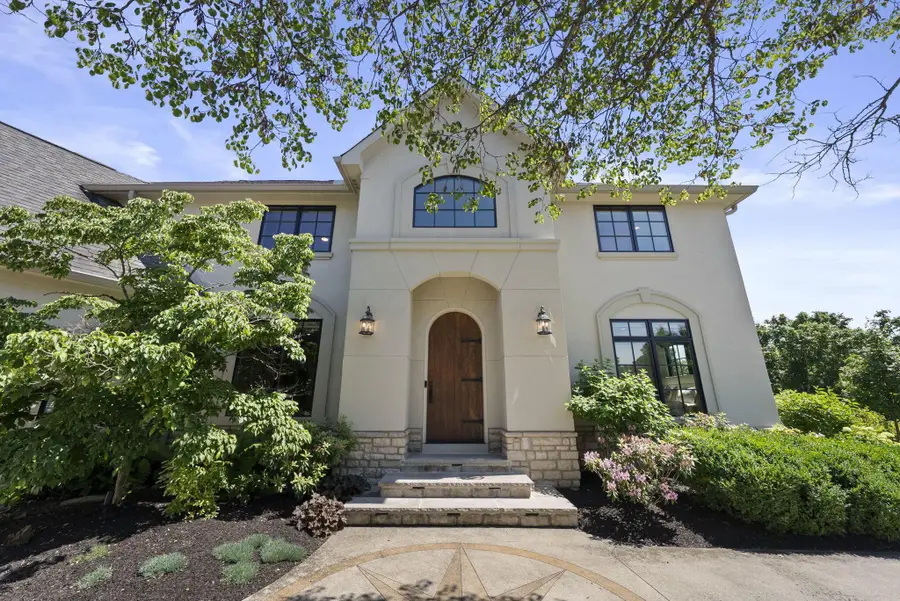 3934 Tarrington Lane, Upper Arlington, OH 43220 - #2