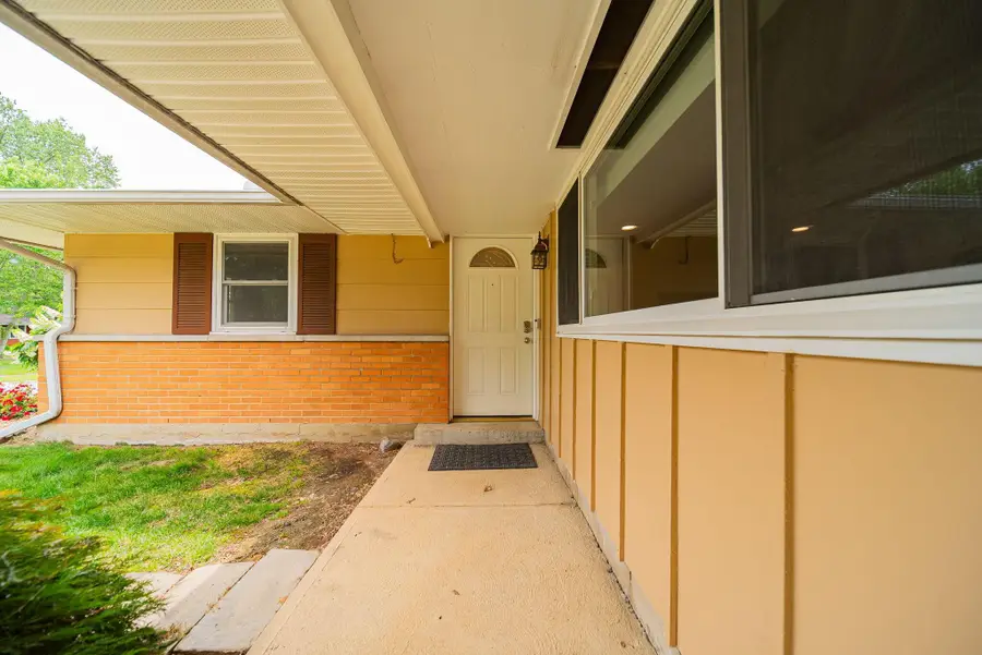 5627 Copenhagen Drive, Westerville, OH 43081 - #3