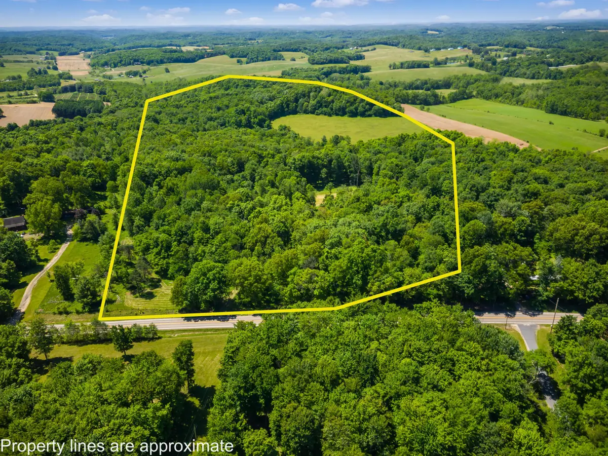 12929 Pleasant Valley Road Ne, Utica, OH 43080 - #1