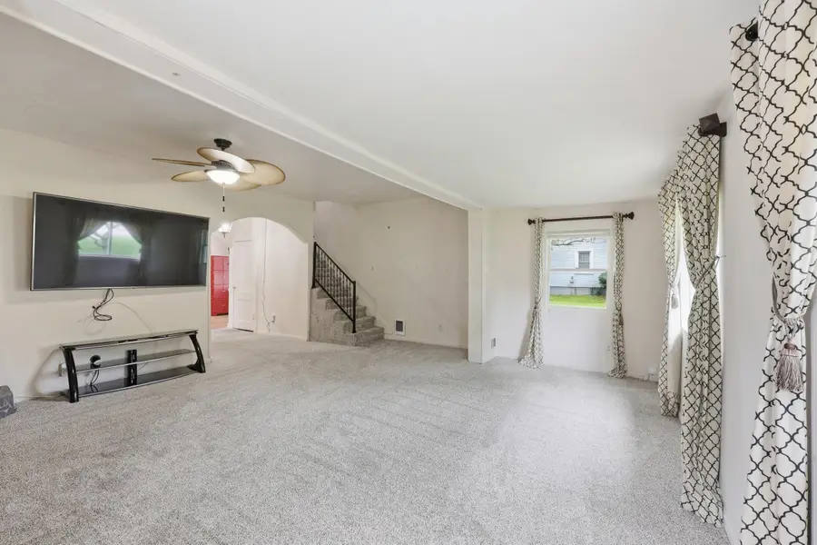 1862 Harrisburg Pike, Grove City, OH 43123 - #2