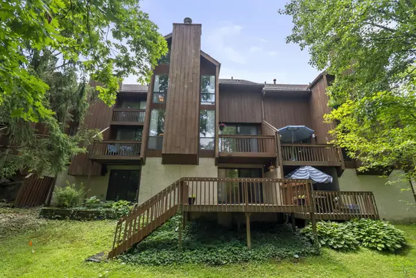 5026 Wintersong Lane, Westerville, OH 43081