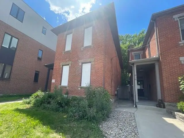 915 N 4th Street, Columbus, OH 43201 - #3