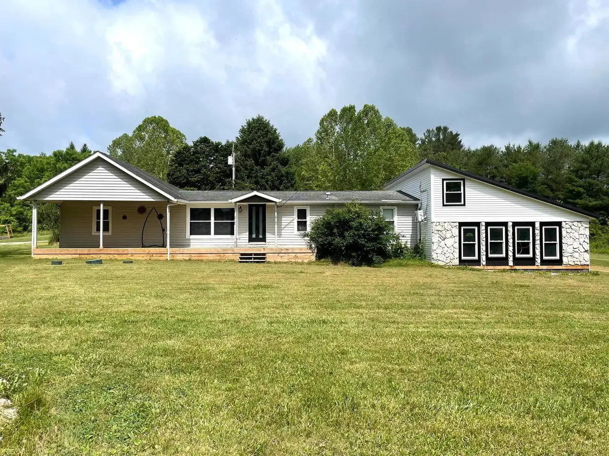 15351 Berry Road, Logan, OH 43138 - #1