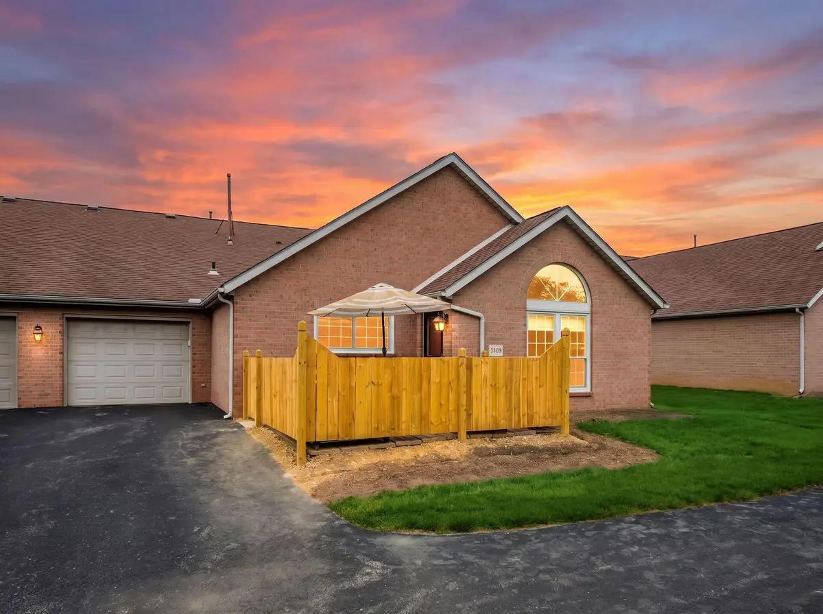 4908 Meadow Run Drive, Hilliard, OH 43026 - #1